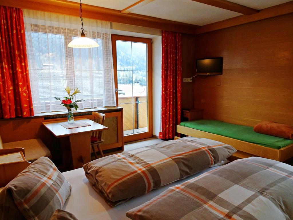 Haus Christina Hotel ทรินส์ ภายนอก รูปภาพ
