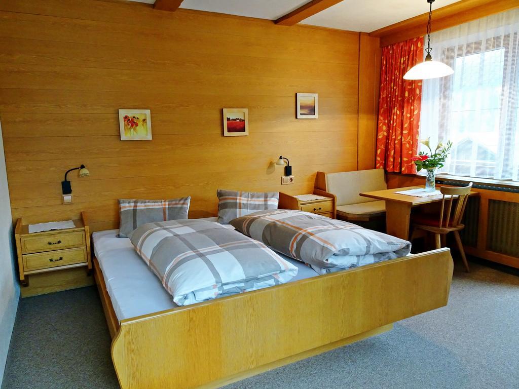 Haus Christina Hotel ทรินส์ ภายนอก รูปภาพ
